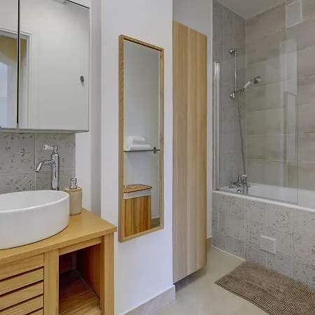 Champ De Mars & Eiffel Tower - 1br - Cityapartmentstay 파리